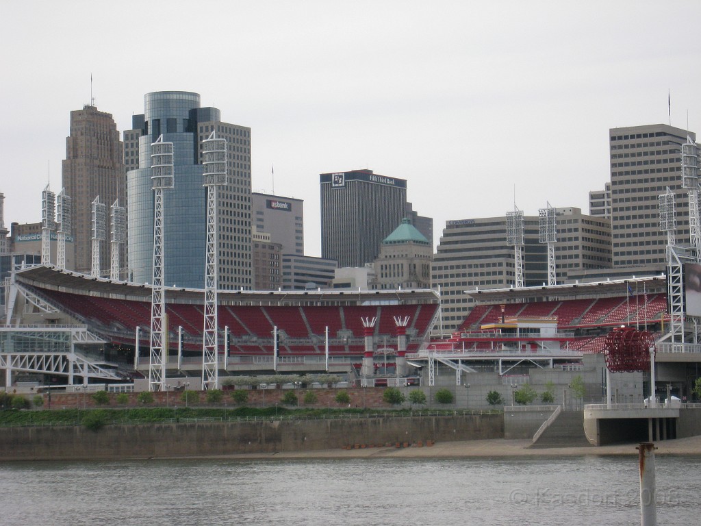 Flying Pig 2009 0280.jpg - The "Flying Pig Marathon" in Cincinnati Ohio May 3, 2009. I did the half marathon. Pretty good race, although all I remember is HILLS (actually bridges) including one killer that seemed to go for a mile!